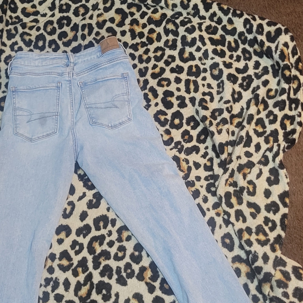 American Eagle Outfitters Light Wash Skinny Jeans